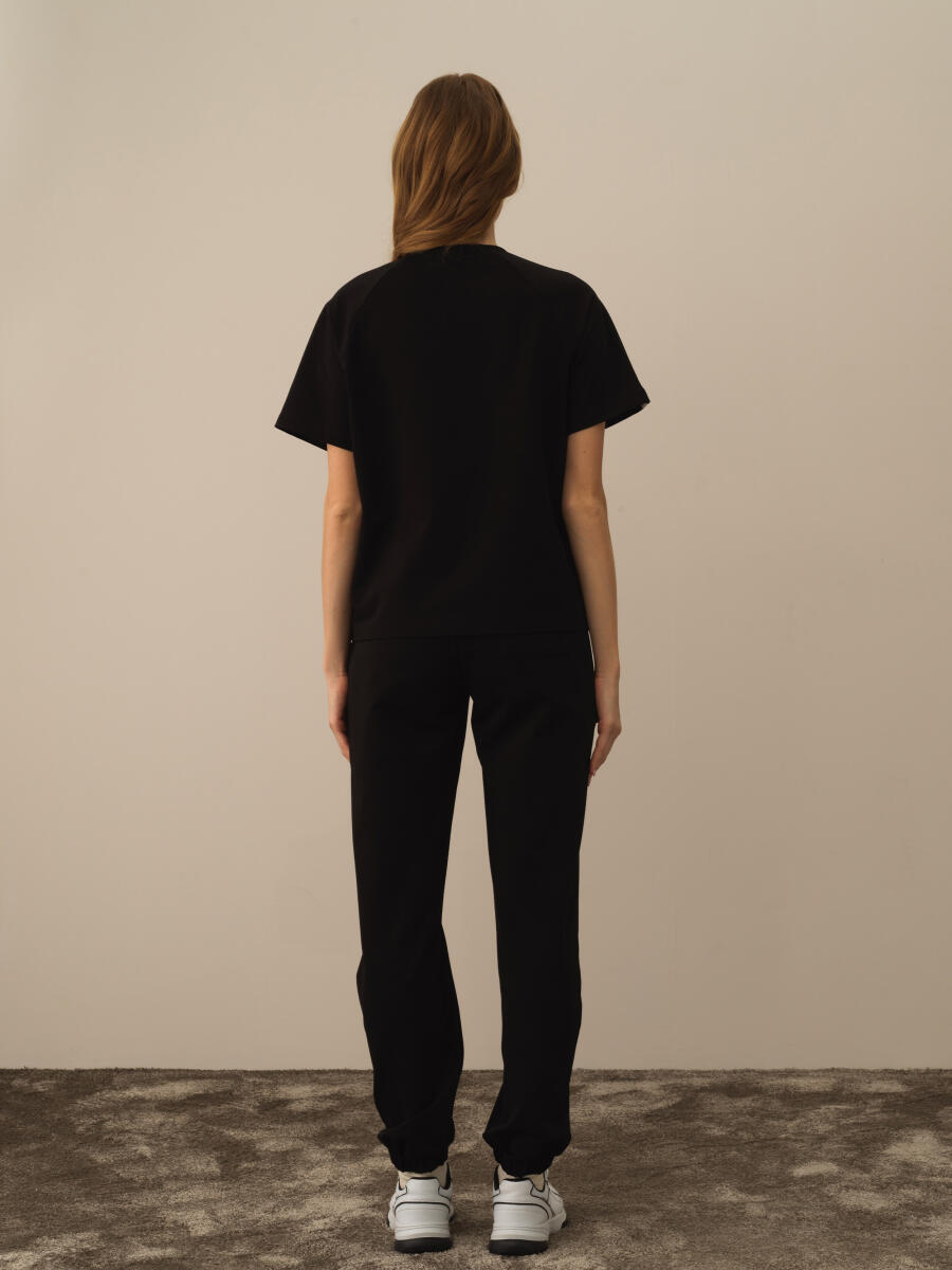 Siyah Pamuk Dokulu Oversize Tişört - 4