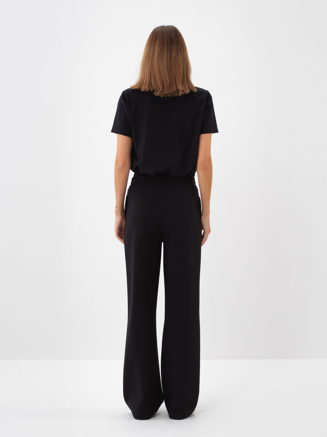 Siyah Pamuk Dokulu Regular Fit Tişört - Xint