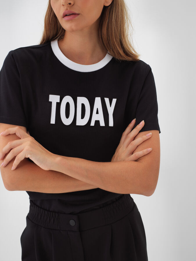 Siyah Pamuk Dokulu Regular Fit Tişört - Xint