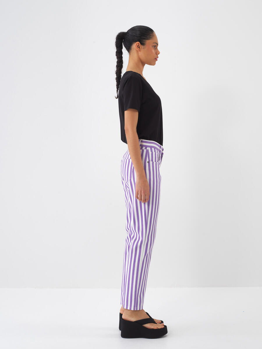 Siyah Pamuk Dokulu Regular Fit Tişört - 4