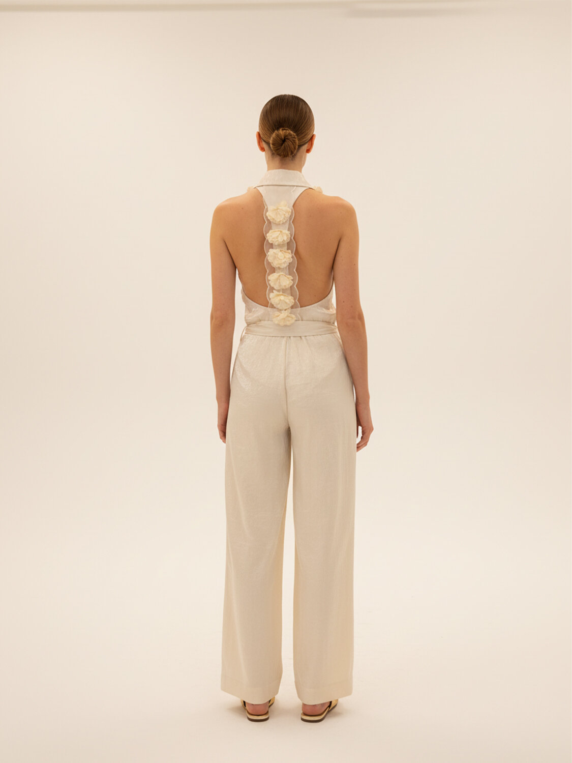 Bej Formunu Koruyan Oversize Tulum (1)