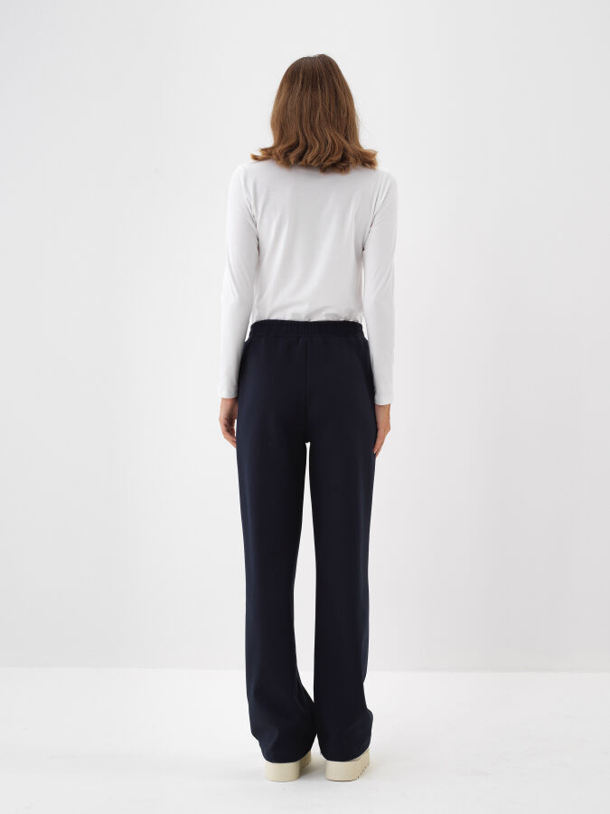 Beyaz Modal Dokulu Slim Fit Uzun Kollu Tişört - Xint