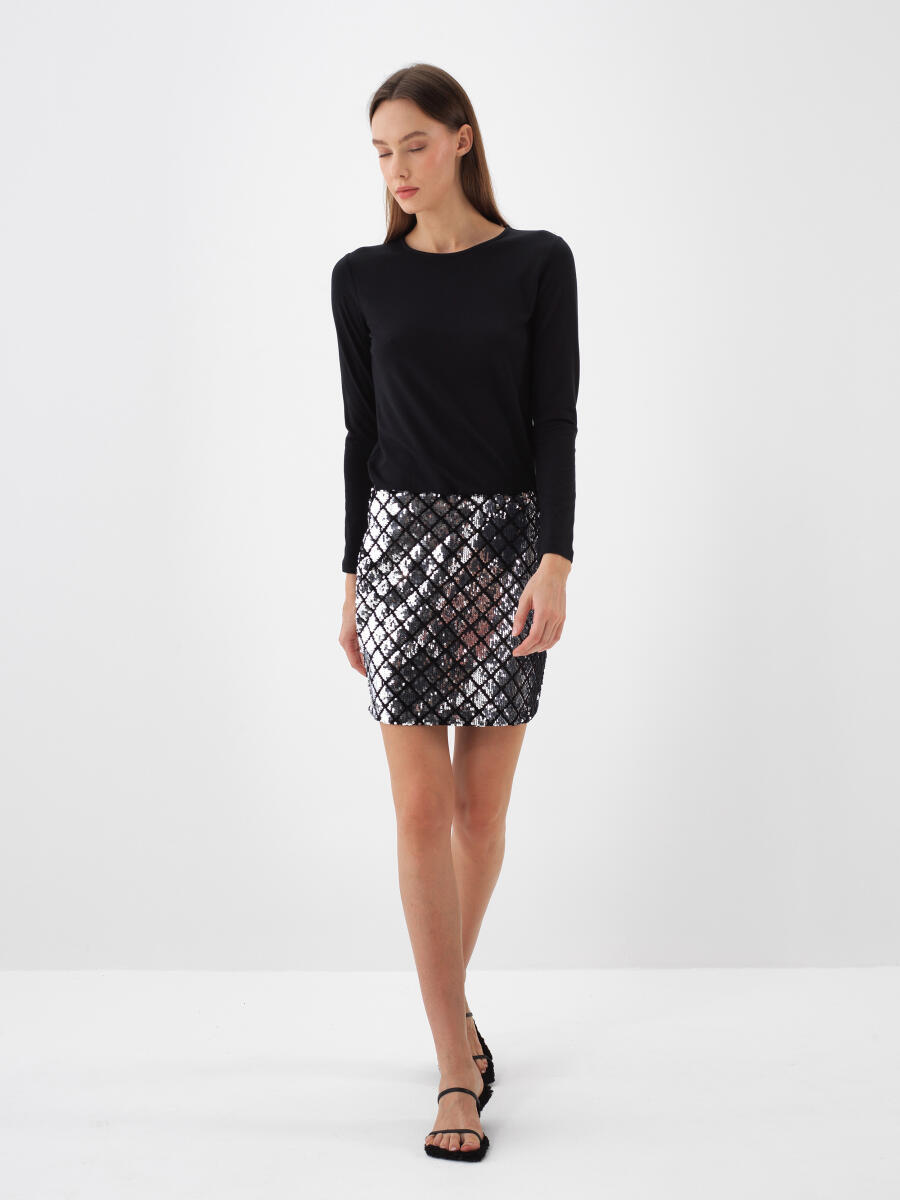 Siyah Modal Dokulu Slim Fit Uzun Kollu Tişört - 3