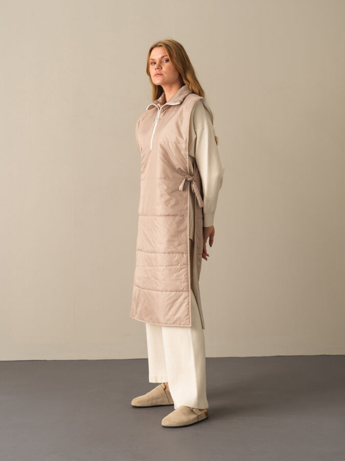 Bej Formunu Koruyan Dik Yaka Regular Fit Yelek - Xint