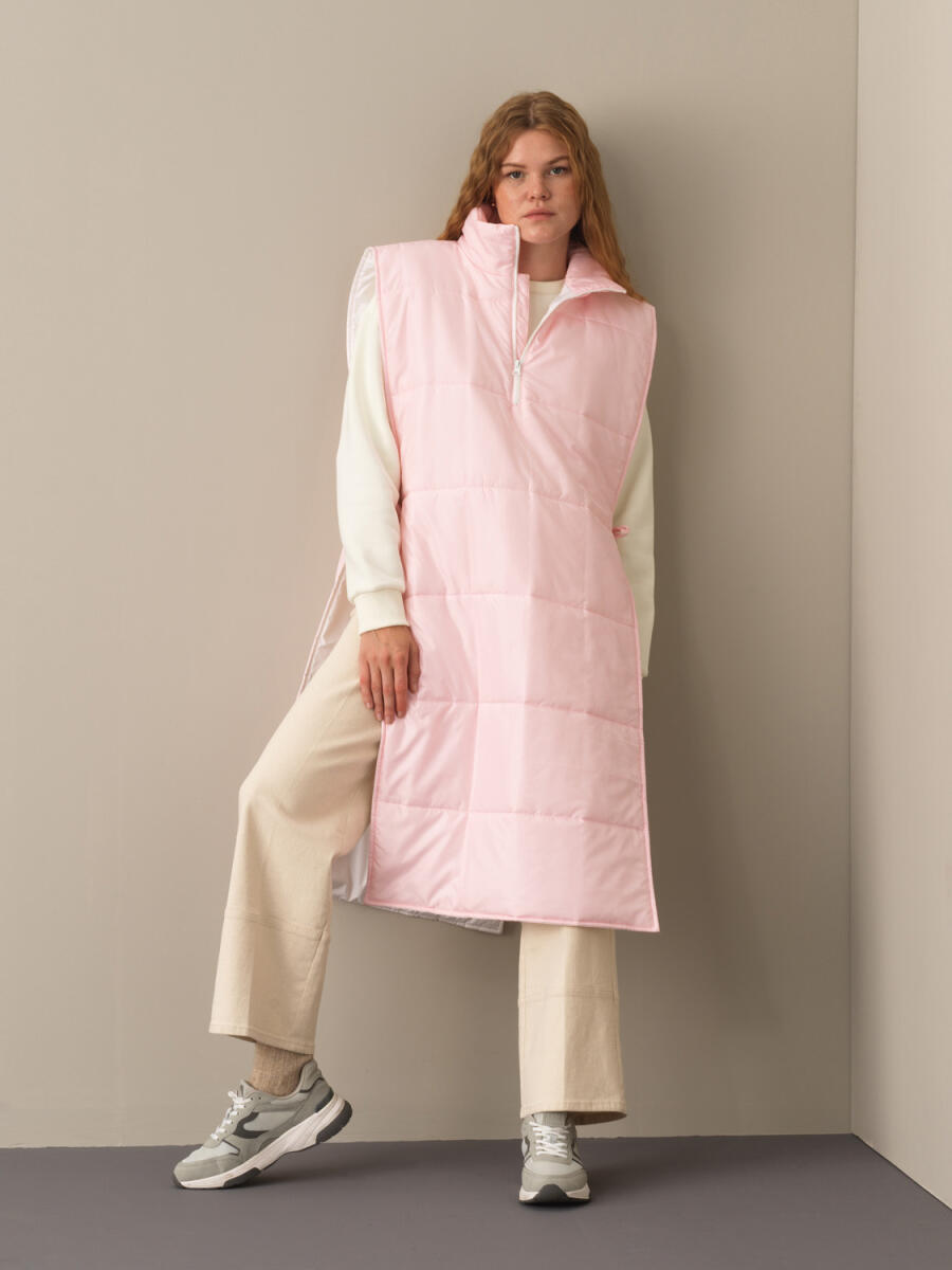 Pembe Formunu Koruyan Dik Yaka Regular Fit Yelek