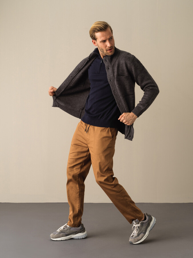 Regular Fit Buttoned Pocketed Cardigan - Xint