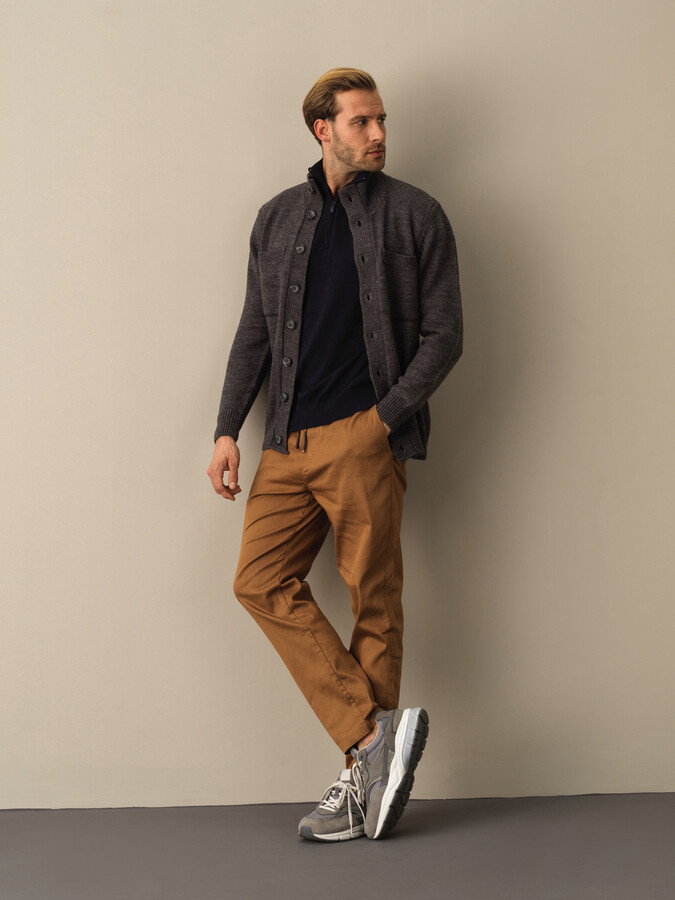 Regular Fit Buttoned Pocketed Cardigan - Xint