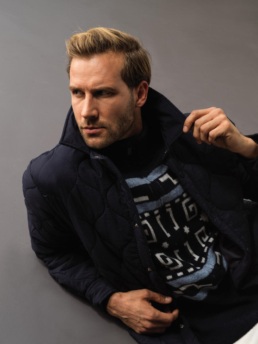 Oversized Quilted Thin Jacket - 3