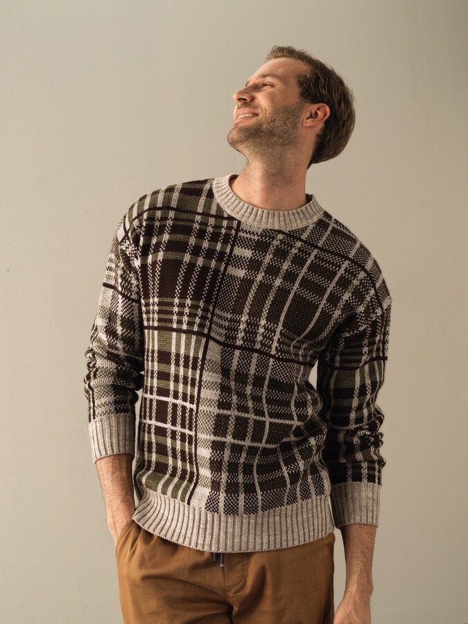Crew Neck Oversized Checked Sweater - Xint