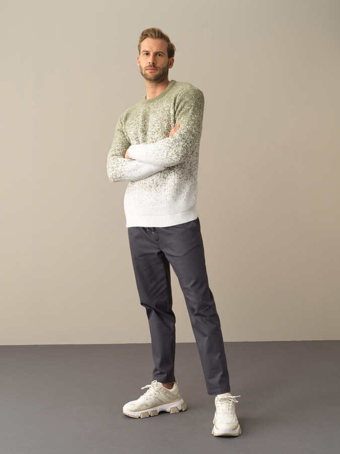 Crew Neck Regular Fit Color Transition Sweater - Xint