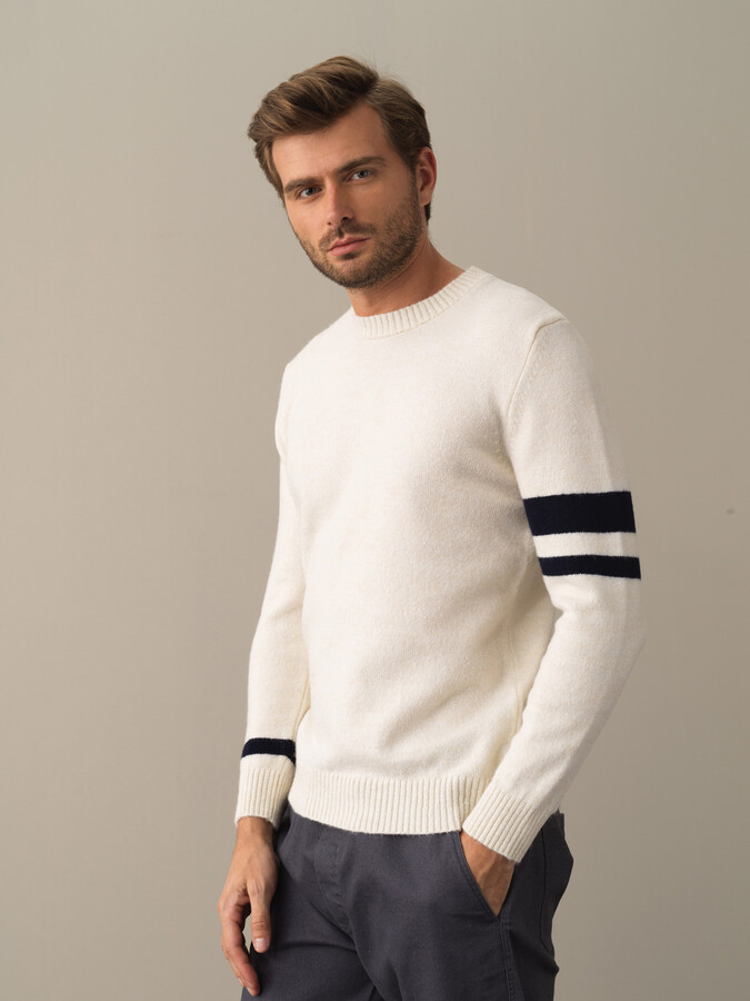 Crew Neck Regular Fit Striped Detail Sweater - Xint