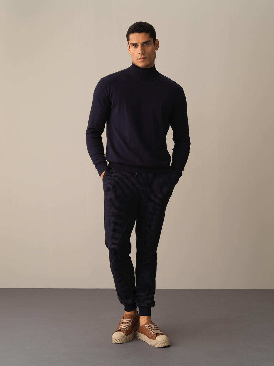 Half Turtleneck Regular Fit Basic Sweater - 2