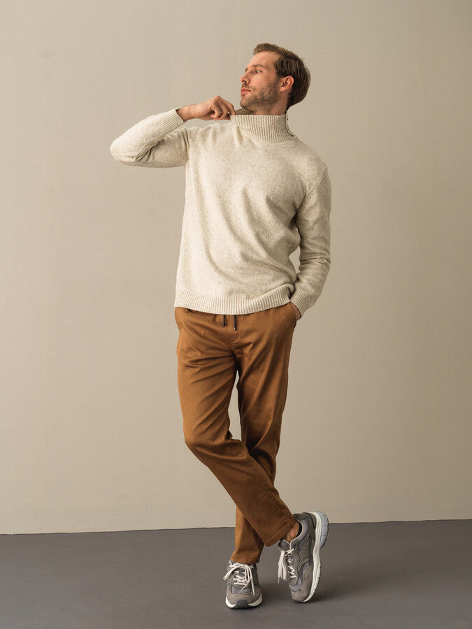 Half Turtleneck Regular Fit Buttoned Sweater - Xint