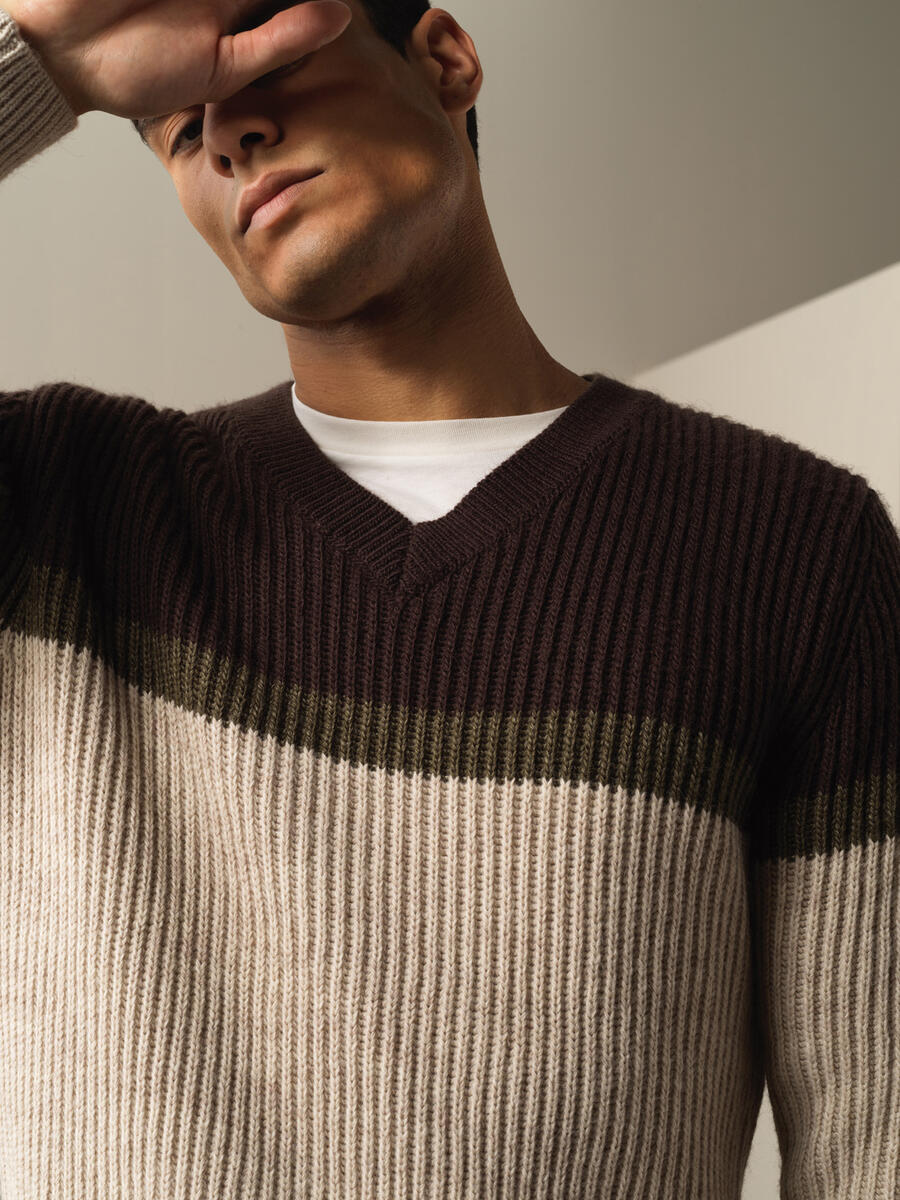 V-Neck Regular Fit Striped Detail Sweater - 2