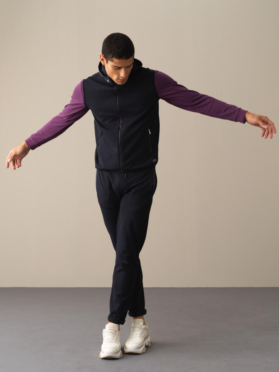 Hooded Cotton Regular Fit Vest - 2