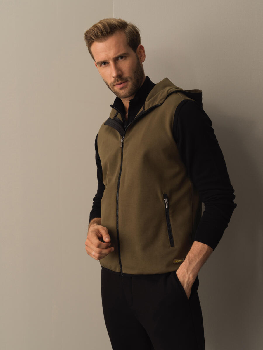 Hooded Cotton Regular Fit Vest