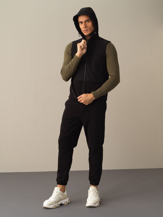 Regular Fit Garnished Polar Vest - Xint