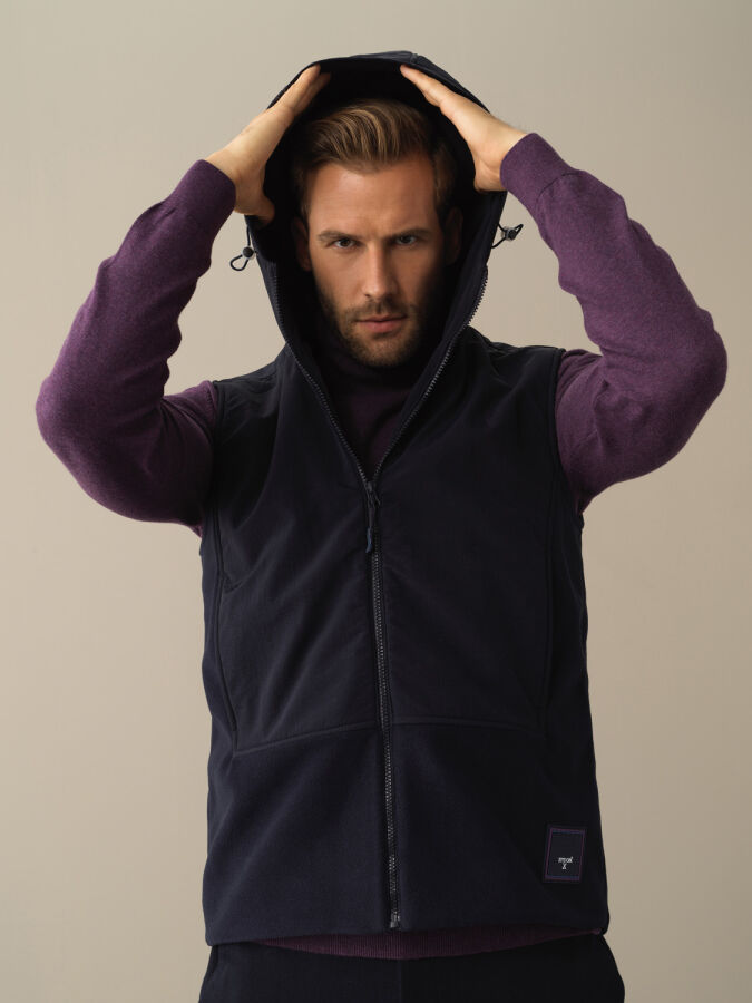 Regular Fit Garnished Polar Vest - Xint