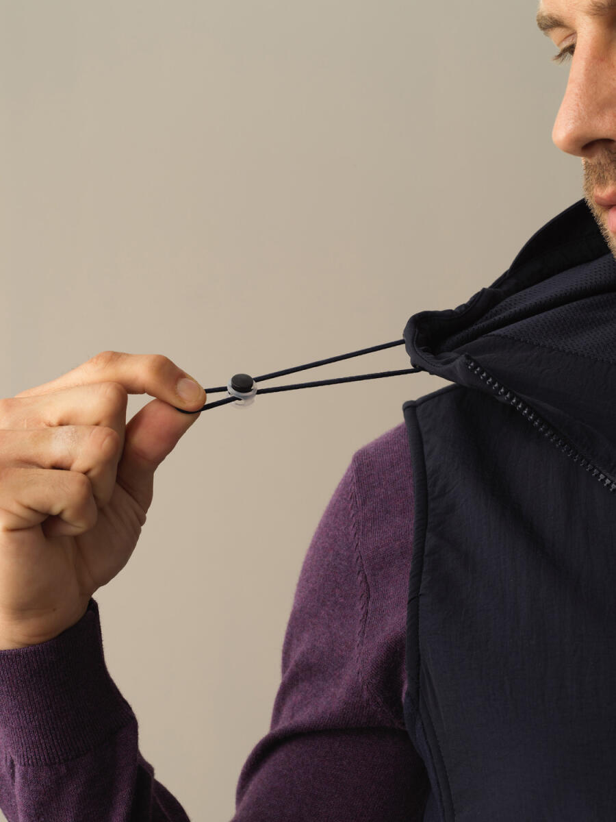 Regular Fit Garnished Polar Vest - 5