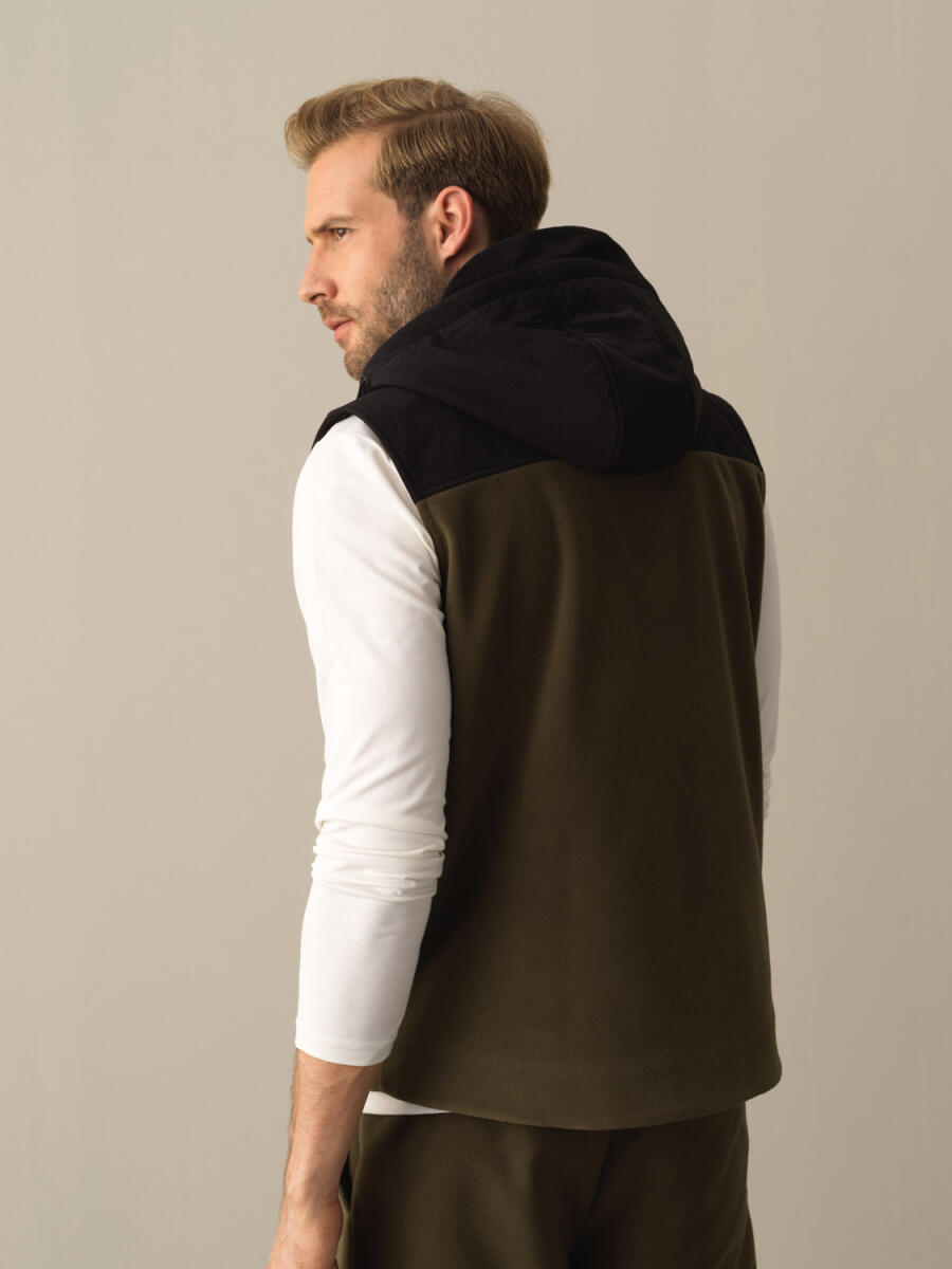 Regular Fit Garnished Polar Vest - 5