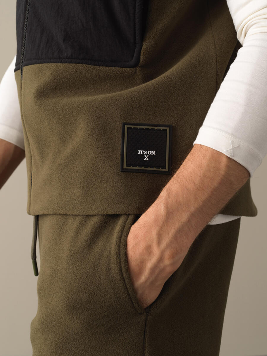 Regular Fit Garnished Polar Vest - 4