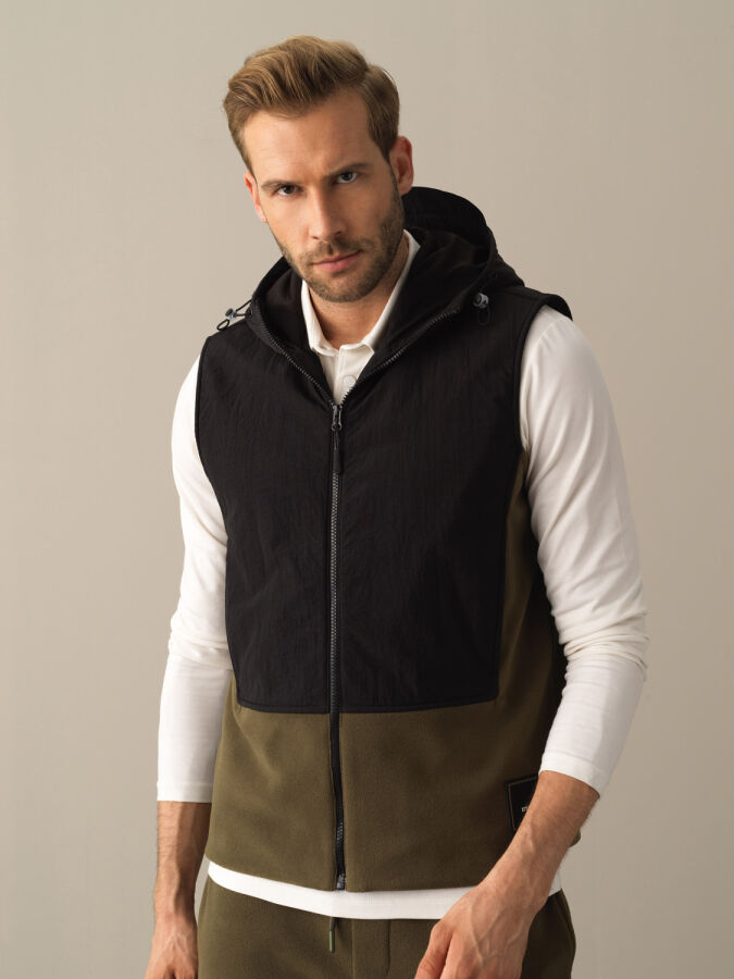 Regular Fit Garnished Polar Vest - Xint