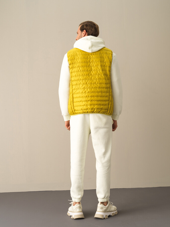 Stand Collar Regular Fit Puffer Vest - Xint