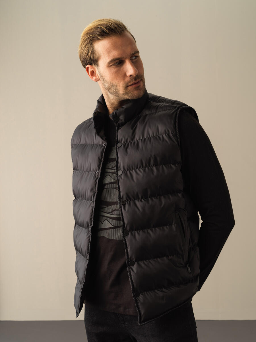 Stand Collar Regular Fit Snap Button Puffer Vest - 1