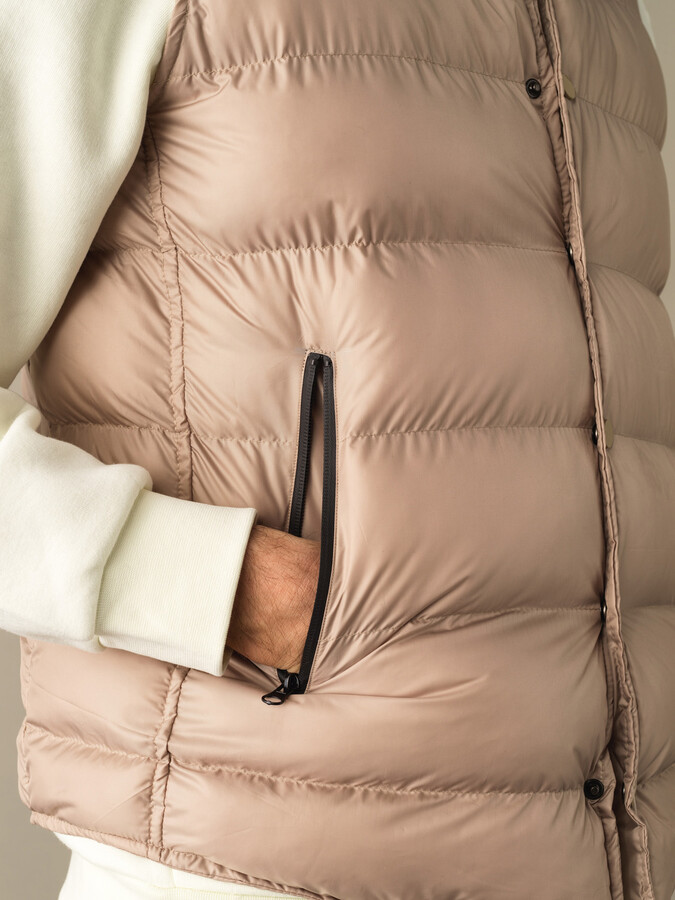 Stand Collar Regular Fit Snap Button Puffer Vest - Xint