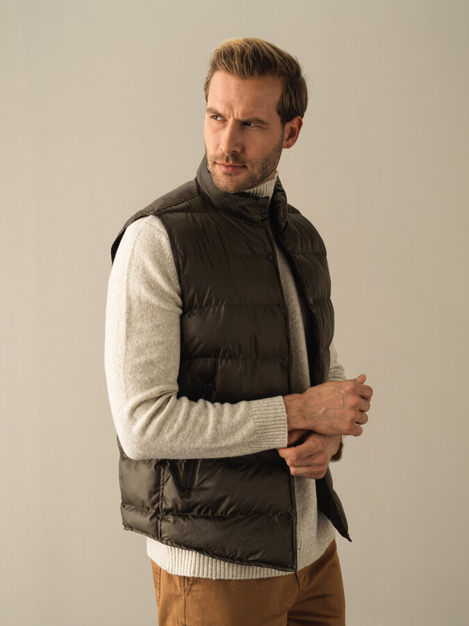 Stand Collar Regular Fit Snap Button Puffer Vest - Xint