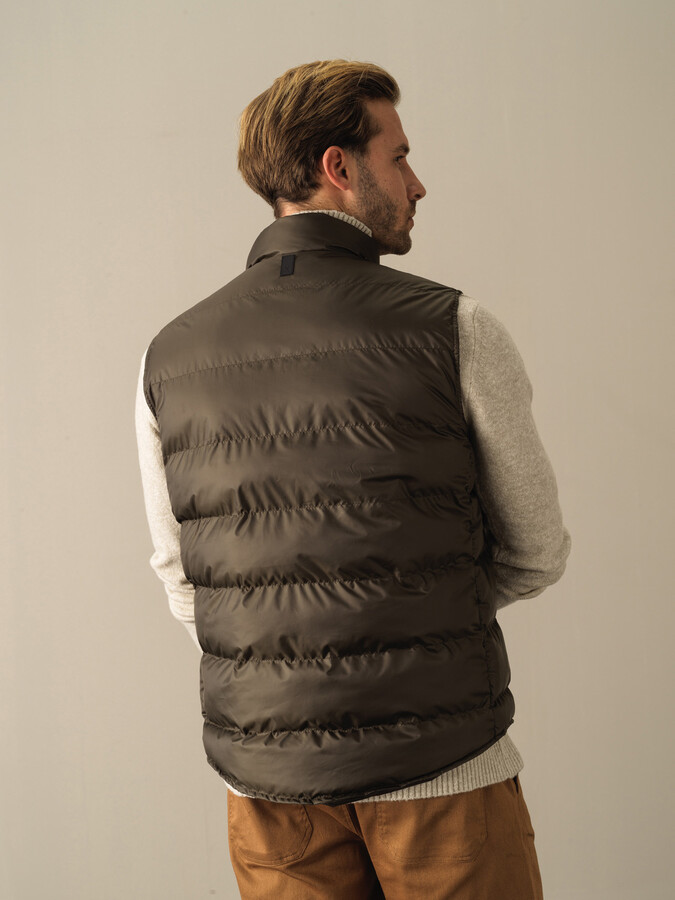 Stand Collar Regular Fit Snap Button Puffer Vest - Xint