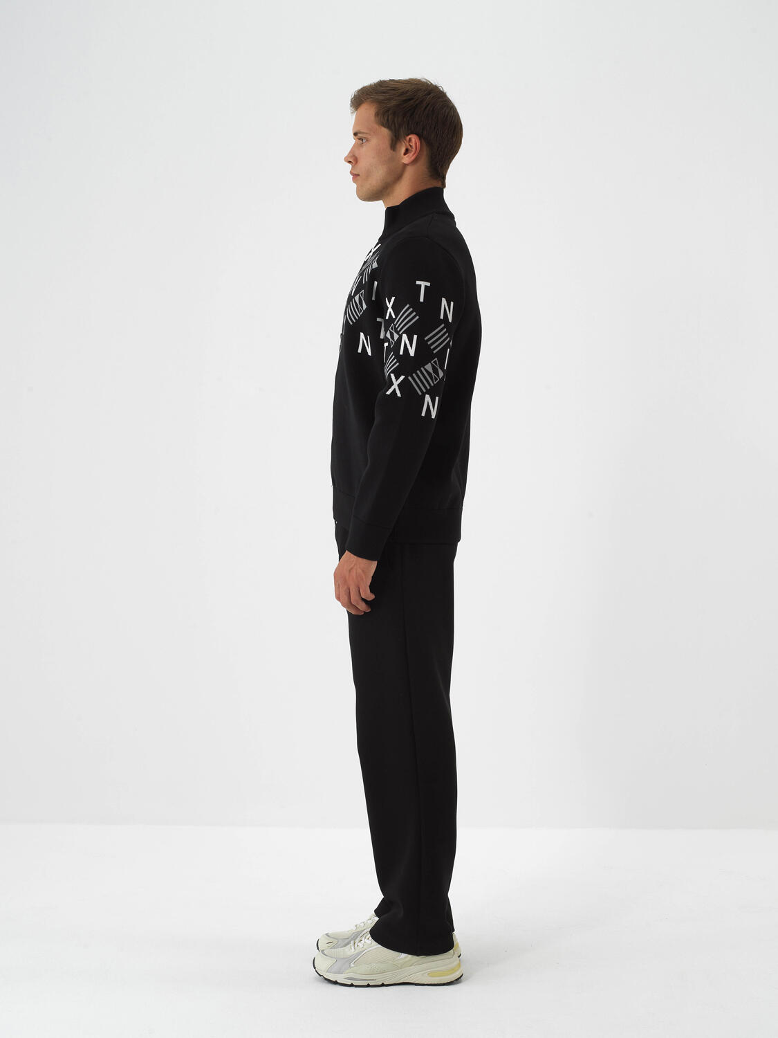 Black Regular Fit Cardigan That Maintains Its Form - 3