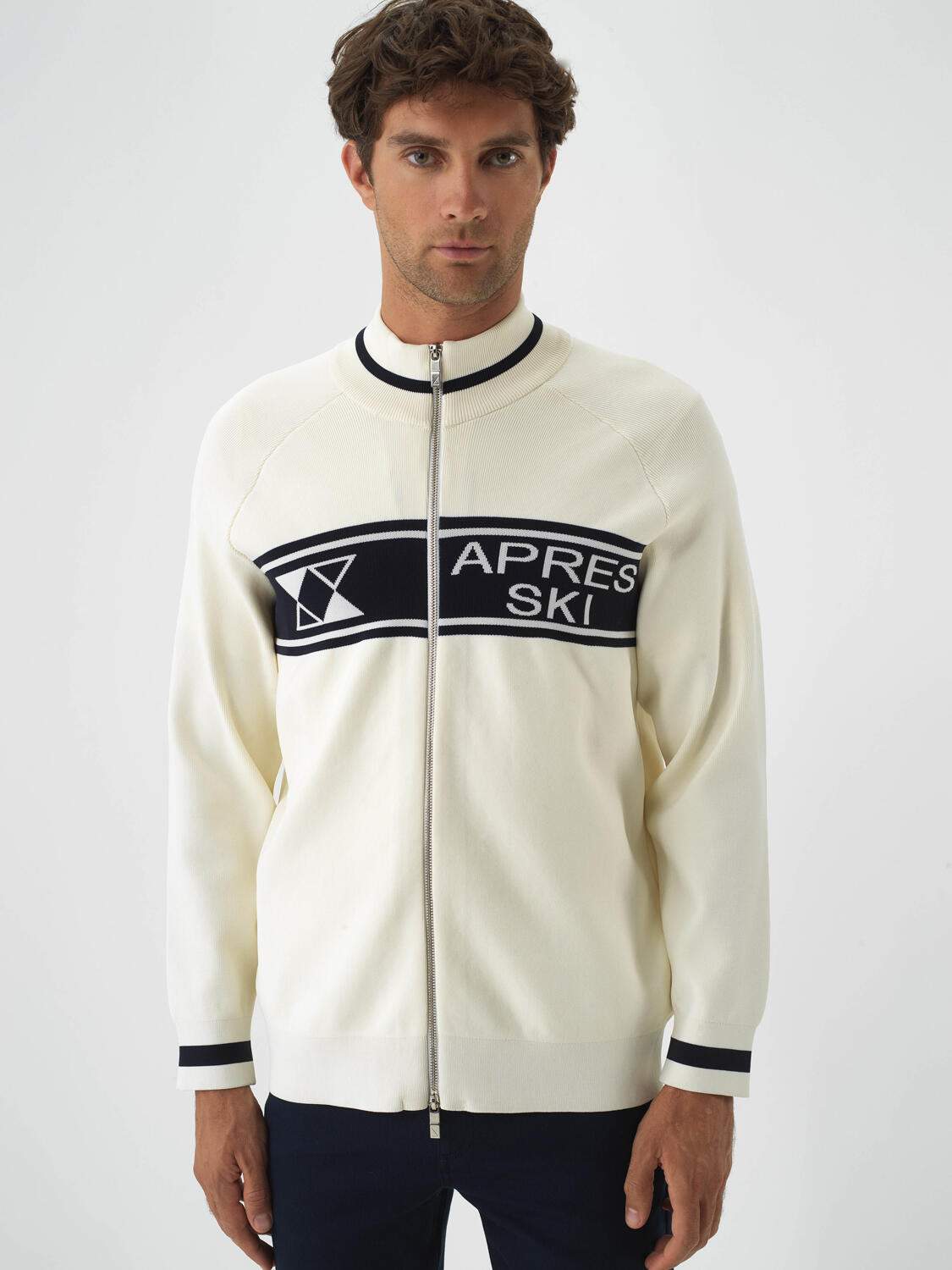 Ecru Regular Fit Cardigan That Maintains Its Form