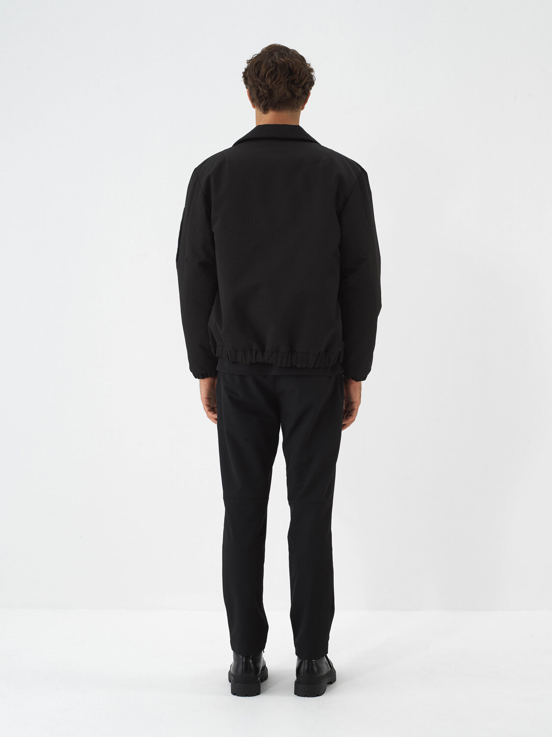 Black Regular Fit Coat That Maintains Its Form - Xint