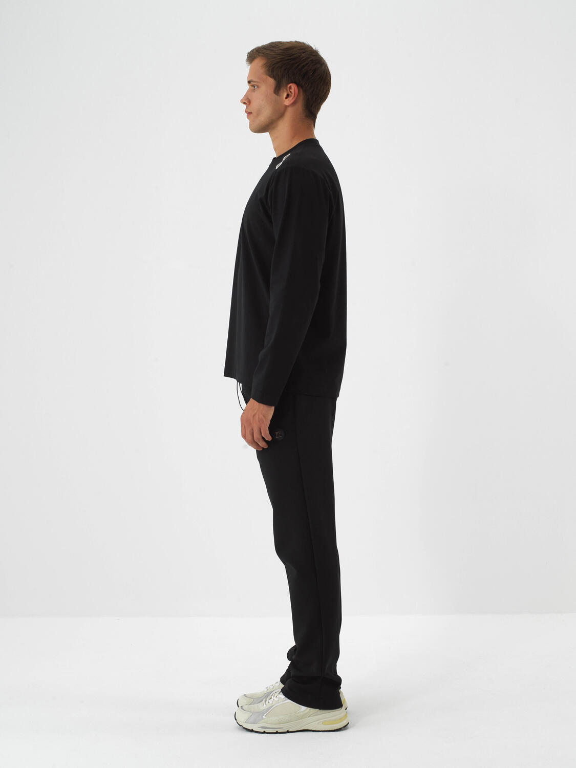 Black Cotton Textured Regular Fit Long Sleeve T-Shirt - 5