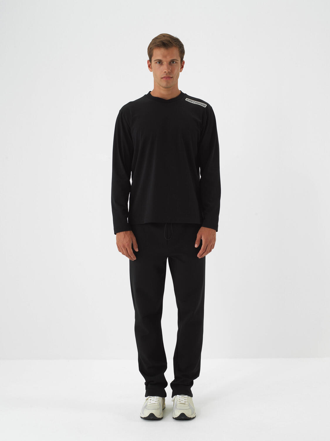 Black Cotton Textured Regular Fit Long Sleeve T-Shirt - 2