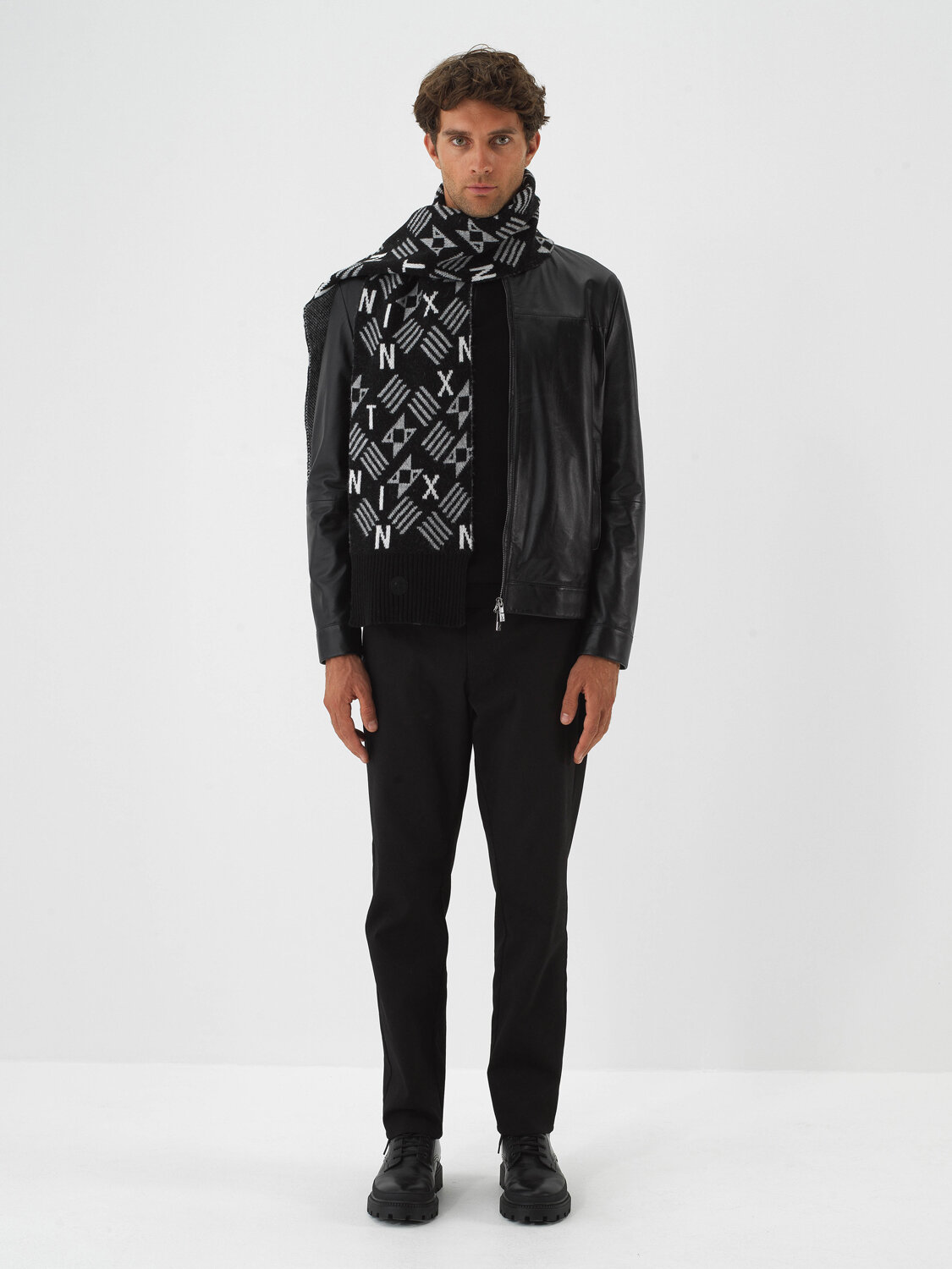 Black Natural Wool Textured Standard Fit Scarf - Xint