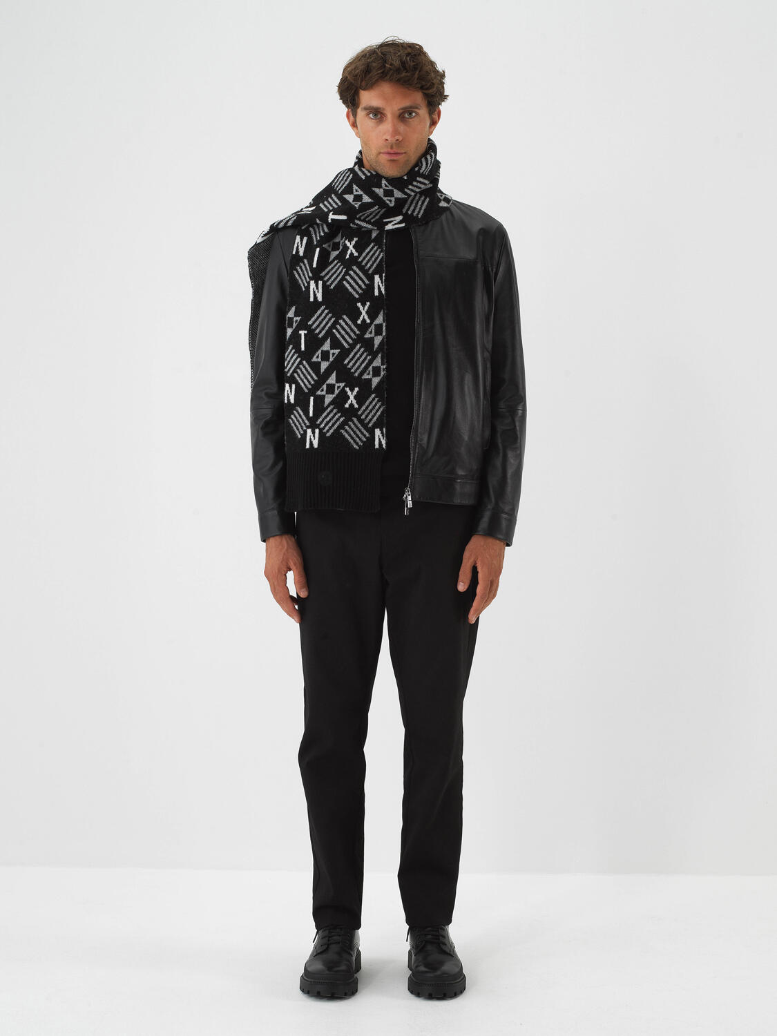 Black Natural Wool Textured Standard Fit Scarf - 3