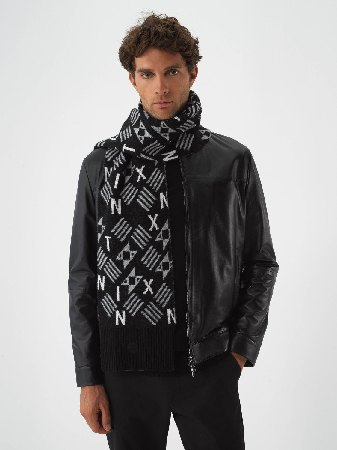 Black Natural Wool Textured Standard Fit Scarf - Xint