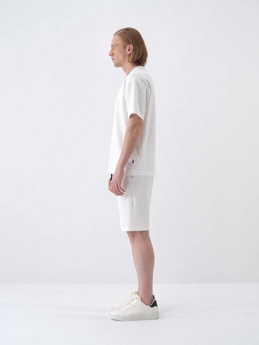 White Regular Fit Shorts - 3