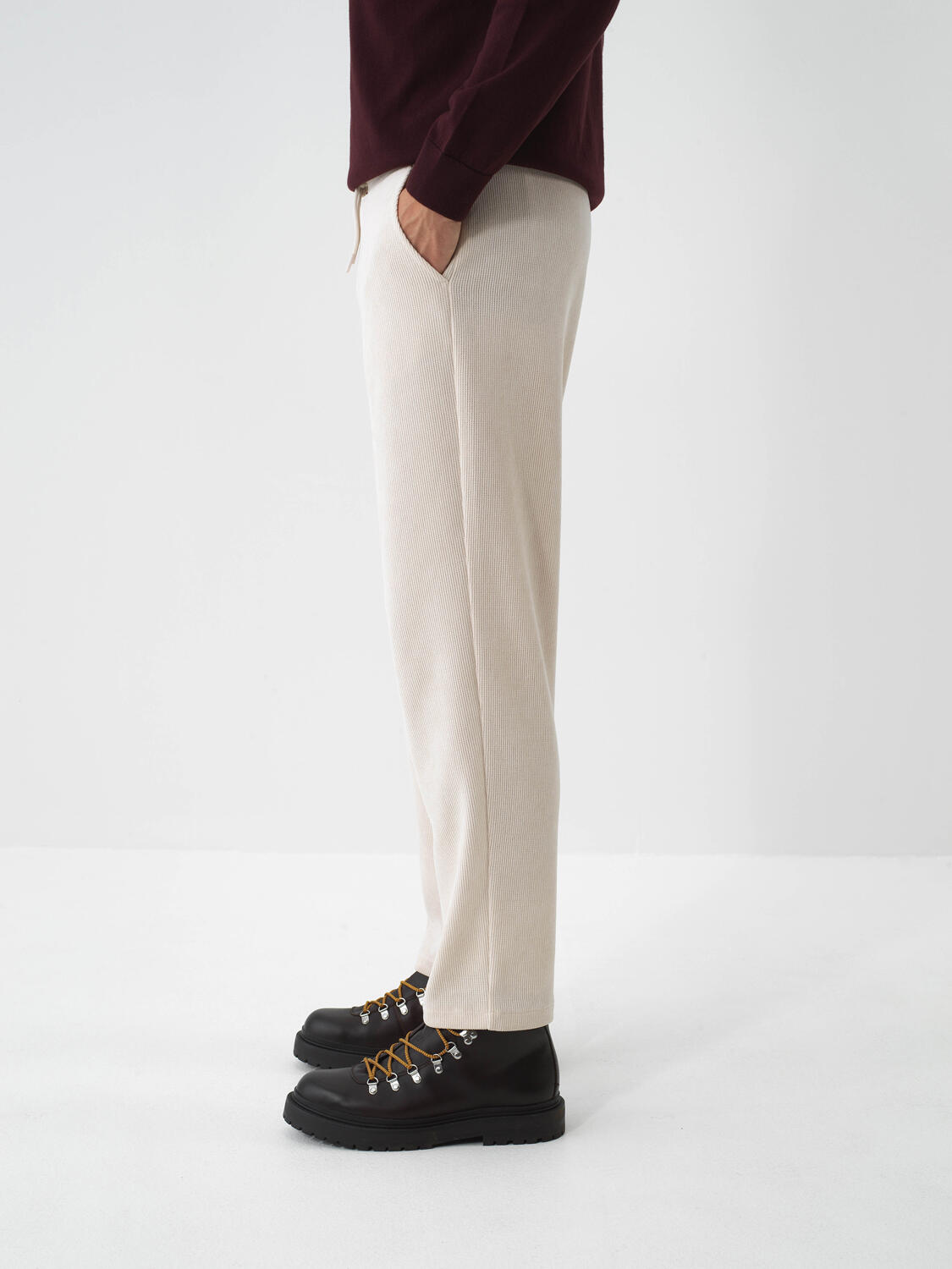 Beige Luxury Textured Soft Velvet Slim Fit Sweat Trousers - 3