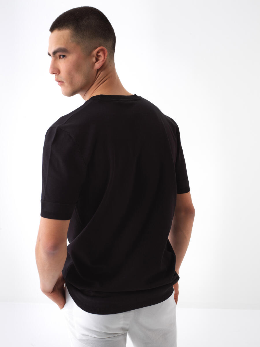 Black Regular Fit Sweater - 4