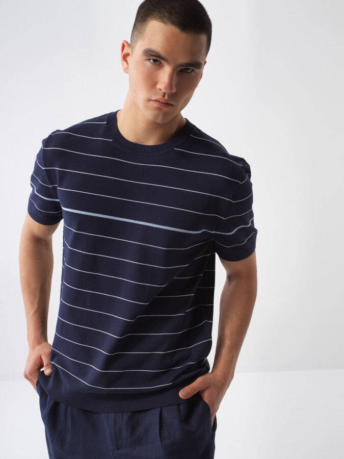 Navy Blue Regular Fit Sweater - 2