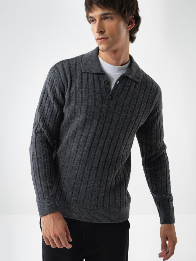 Mohair Polo Neck Sweater - Xint