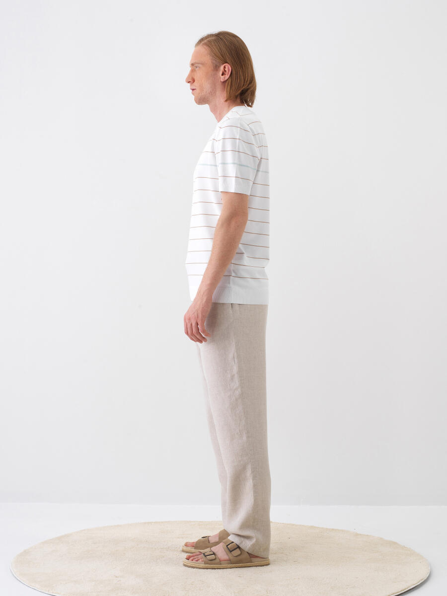 White Regular Fit Sweater - 3