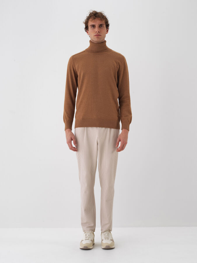Wool Turtleneck Basic Sweater - 2