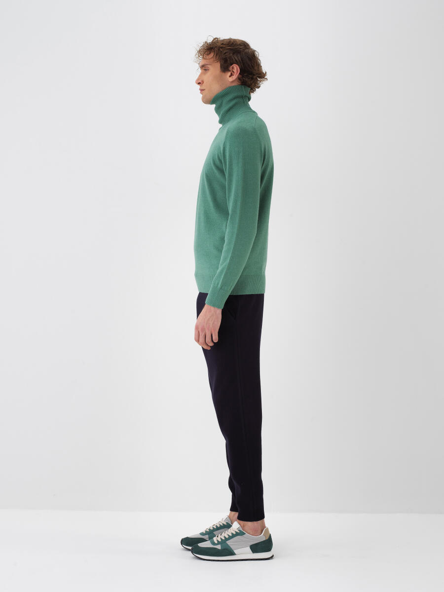 Wool Turtleneck Basic Sweater - 3