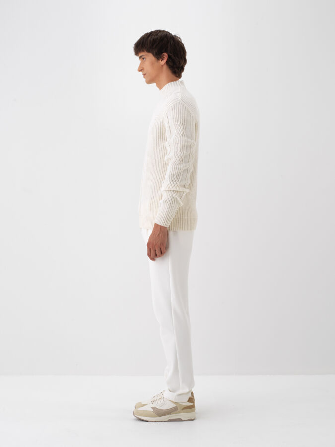 Wool Half-Turtleneck Sweater - Xint