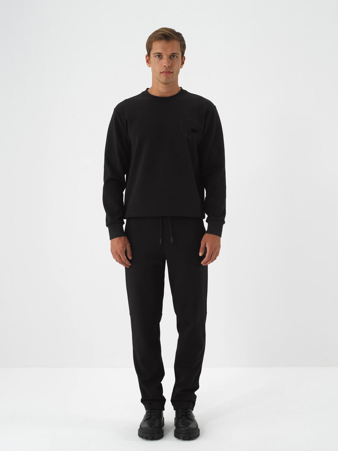 Black Cotton Textured Regular Fit Sweat Pants - 2