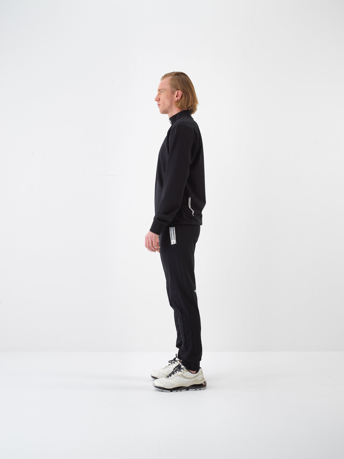 Black Slim Fit Cotton Sweatshirt - 3